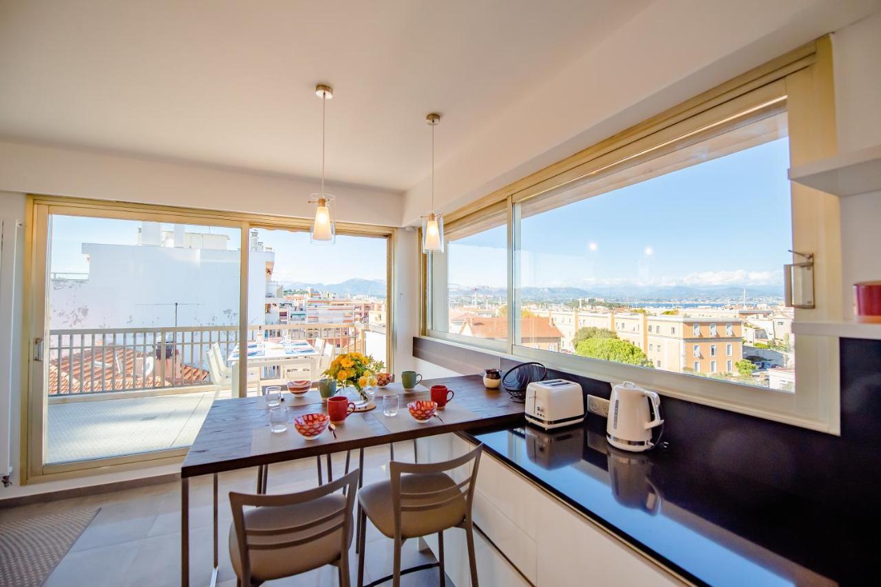 High Standing With Incredible Old Antibes And Sea Views Apartment Bagian luar foto